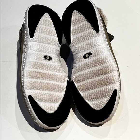 Hsyooes Women's Gray Faux Fur Plush Lined Clogs Winter Slippers Size 37/6.5 - Picture 4 of 8